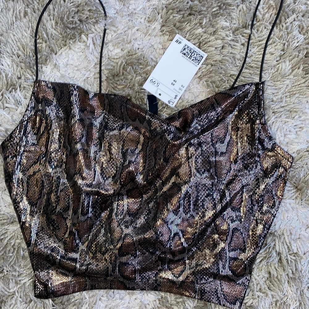 Leopard crop top